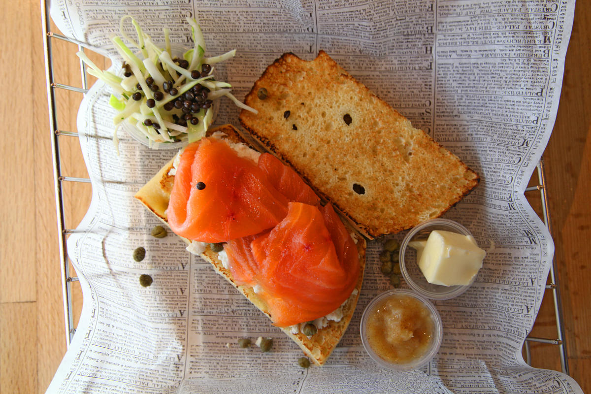 smoked salmon and goat cheese tarteen